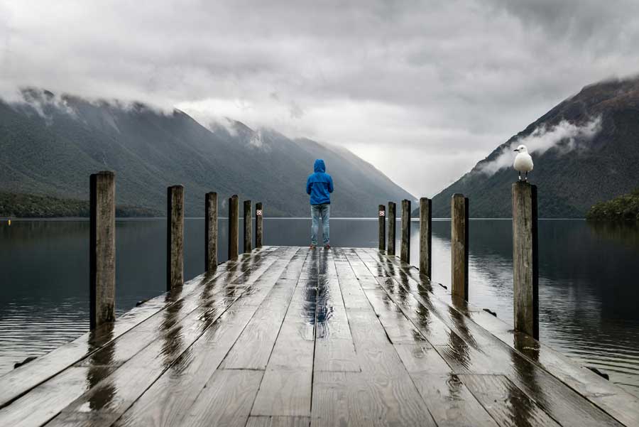 How to Overcome Loneliness as Busy Moms